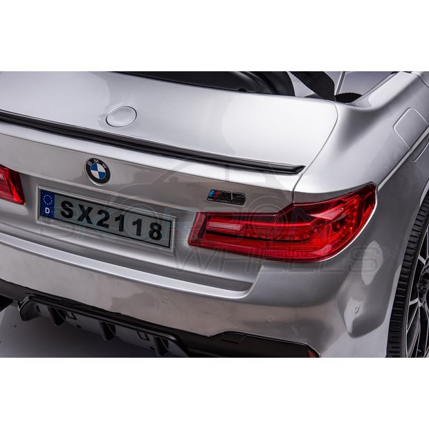 Ηλεκτροκίνητο Αυτοκίνητο BMW M5 With Drift Mode Original License 24V - Γκρι | Skorpion Wheels - 52460951