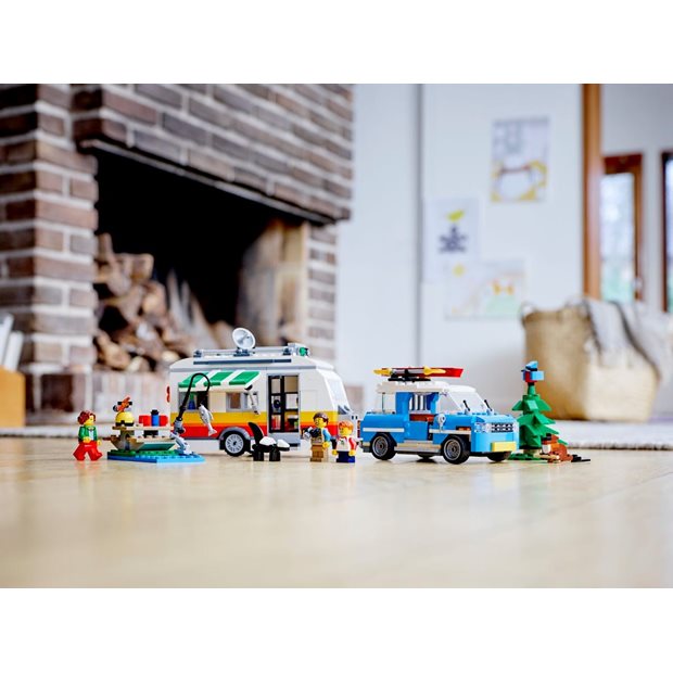 Lego Creator 3-in-1 Caravan Family Holiday - 31108