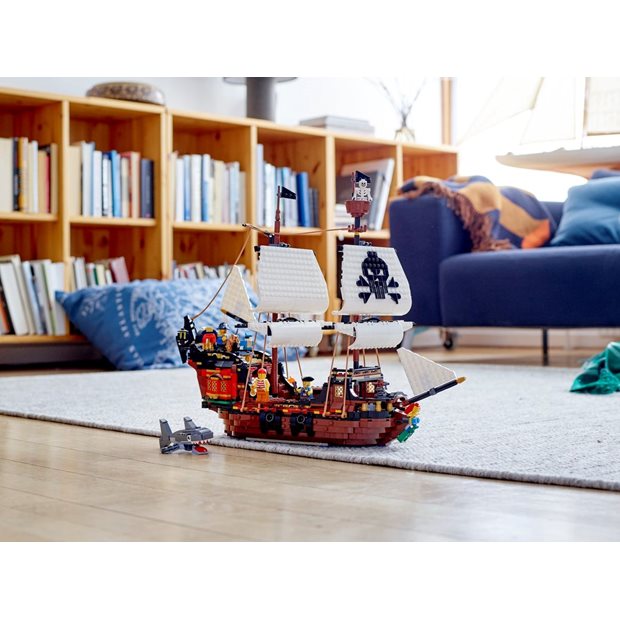 Lego Creator 3-in-1 Pirate Ship - 31109