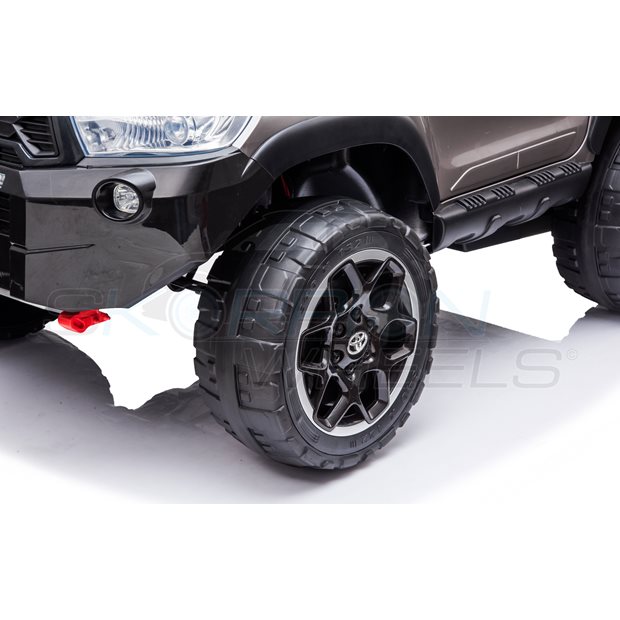 Ηλεκτροκίνητο Αυτοκίνητο Toyota Hilux Original License 24V - Γκρι | Skorpion Wheels - 52470742