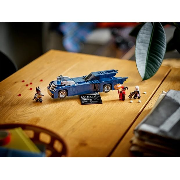 LEGO® Batman™ - Batman™ with the Batmobile™ VS Harley Quinn™ and Mr. Freeze™ - 76274