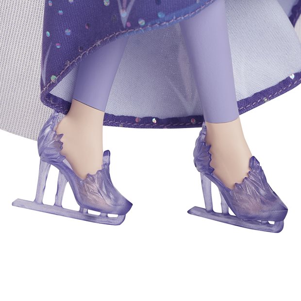 Disney Frozen Ice Skating Elsa - JBG53