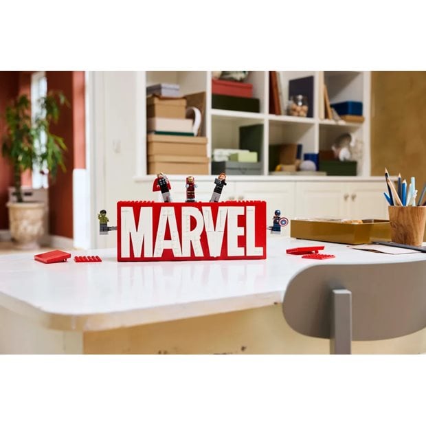 LEGO® Marvel - Marvel Logo & Minifigures - 76313