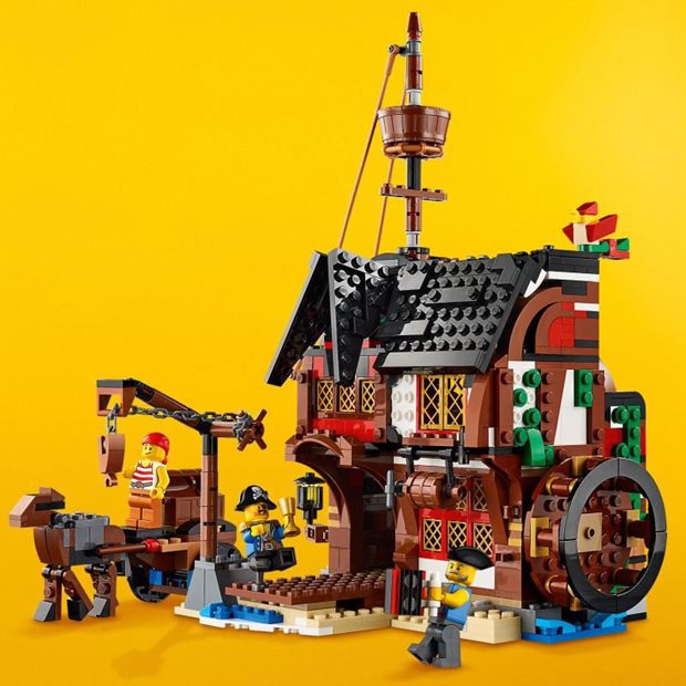 Lego Creator 3-in-1 Pirate Ship - 31109