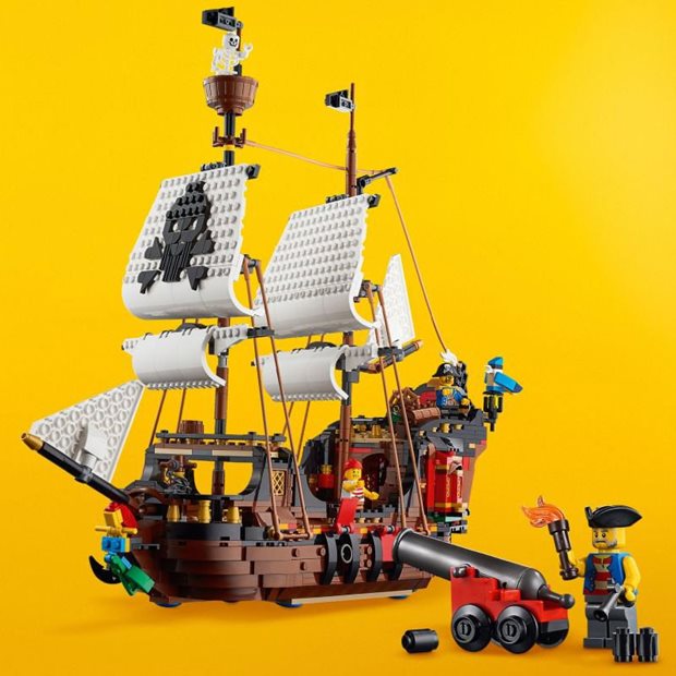 Lego Creator 3-in-1 Pirate Ship - 31109