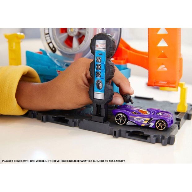 Hot Wheels Πιστα City Με Περιστρεφομενες Ροδες - HDP02