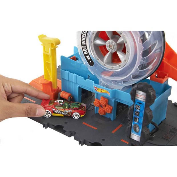 Hot Wheels Πιστα City Με Περιστρεφομενες Ροδες - HDP02