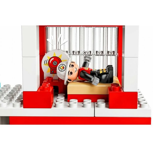 Lego Duplo Fire Station & Helicopter - 10970